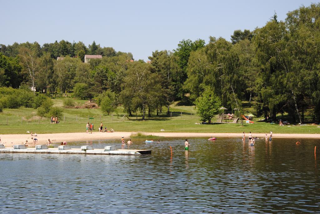 Cottages Du Lac De Miel Beynat ภายนอก รูปภาพ
