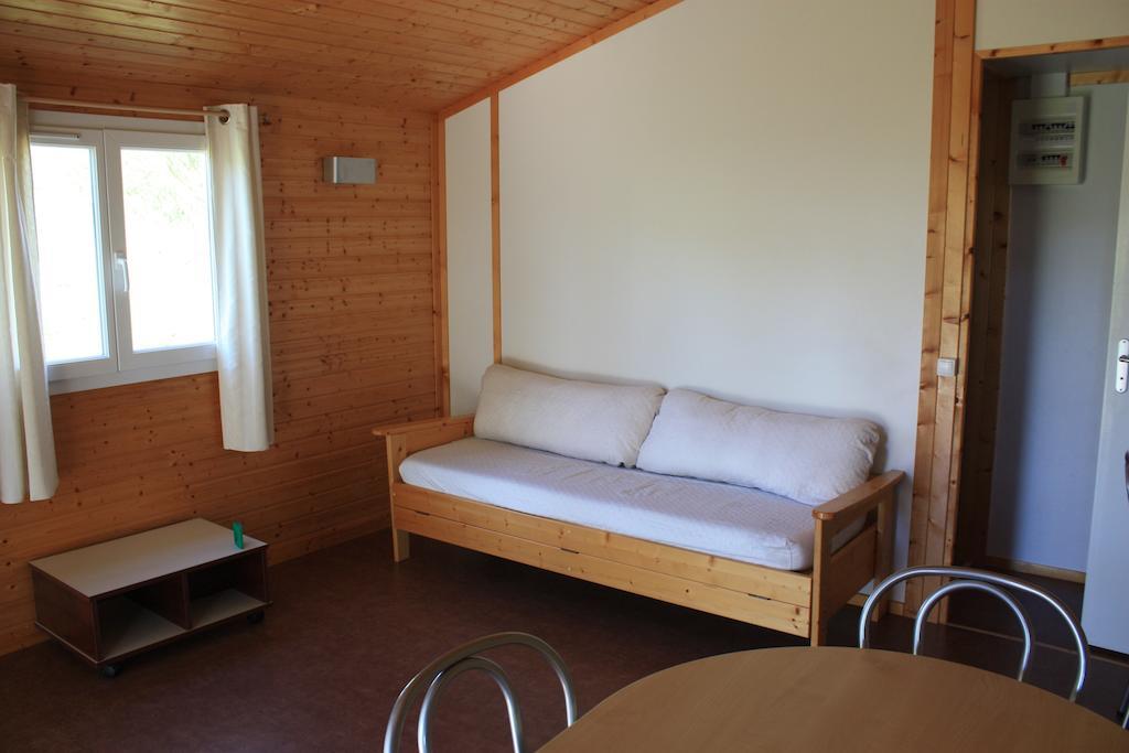 Cottages Du Lac De Miel Beynat ห้อง รูปภาพ